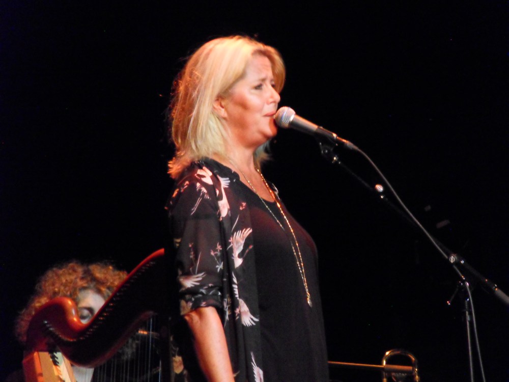 SAMSUNG DIGITAL CAMERA