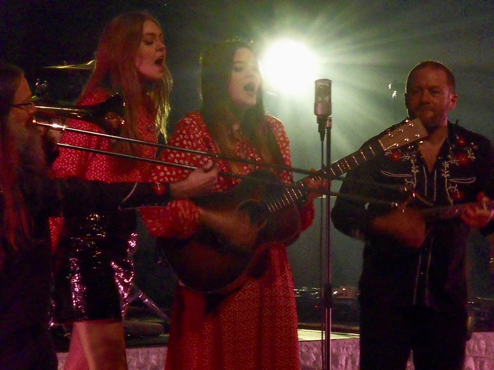 SAMSUNG DIGITAL CAMERA